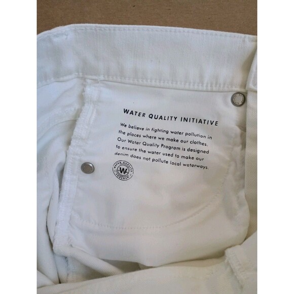 Banana Republic Ladies White Jean Shorts High Rise 3" Size 25 - Picture 4 of 5